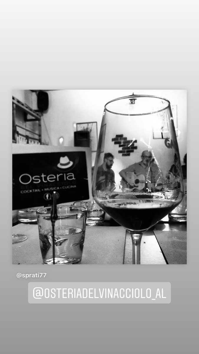Ale_Zimmer77's tweet photo. #gm from a Glass! 🍷 https://t.co/JrI905D6Hb