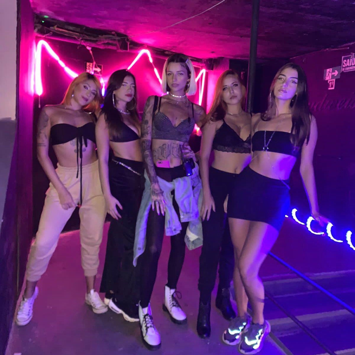 seveniprod's tweet photo. Aquela equipe pra ninguém botar defeito! 🔥🔥

#seveniproducoes #boatebaronesa #lapa #riodejaneiro #carioca #fazendoafesta #divulgacao #job #DeusSempre https://t.co/OnVDIsGim6