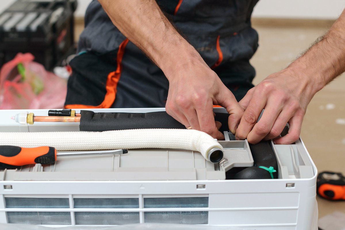 quikonesolution's tweet image. Improve brand awareness, lift #HVAC field staff productivity, and wipe out errors and paperwork by applying the #1 #QuikAllot #FieldServiceSchedulingSoftware.
Get a free trial & find more benefits of the tool! quikallot.com/hvac-software/
#HVACServiceSoftware #HVACBusinessSoftware