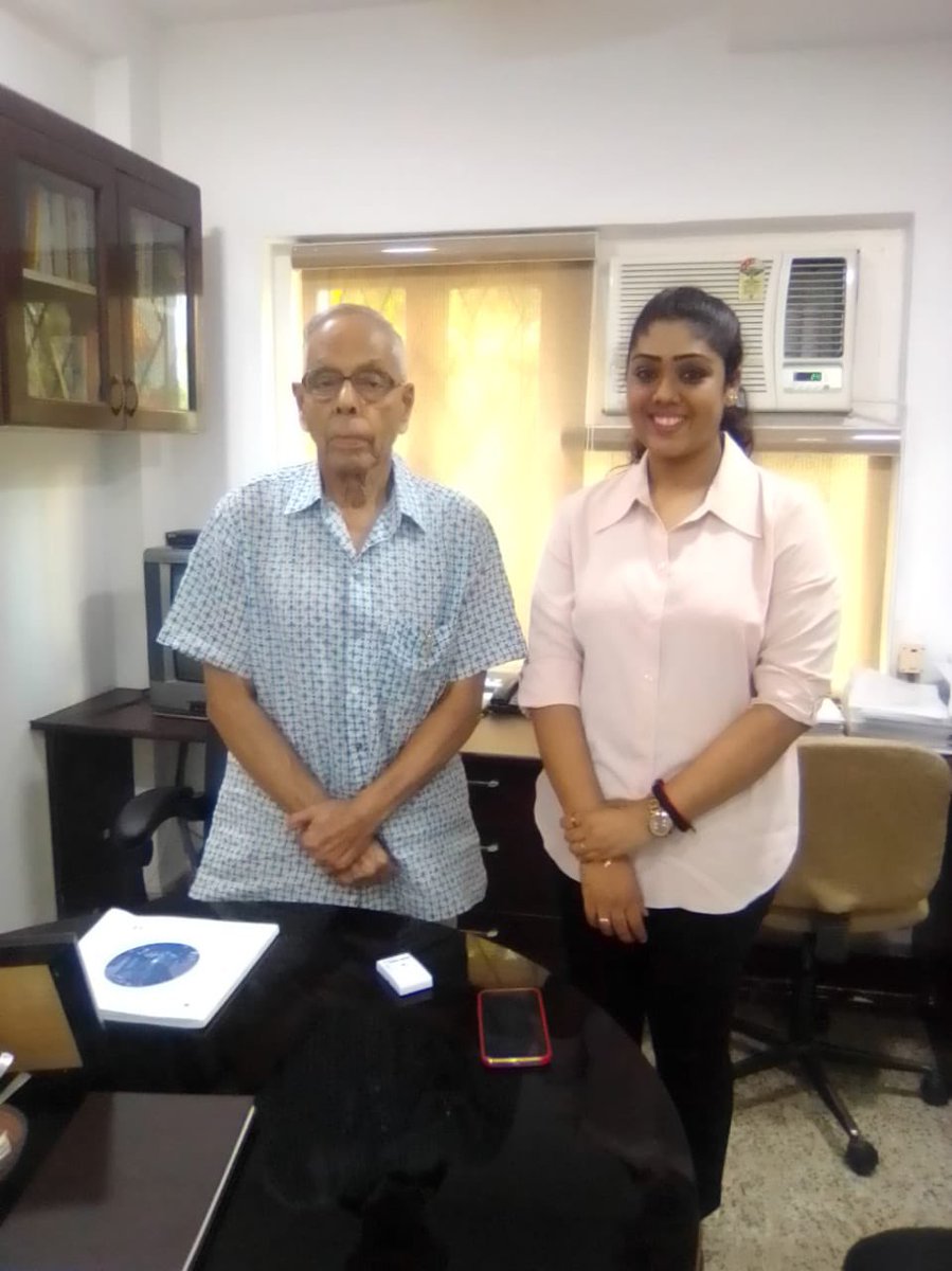 snehamohandoss's tweet photo. It was great meeting and getting the blessings from Mr. M.K. Narayan sir former Governor & director intelligence bureau. #secureourcity #SECURECAM #NEWPROJECT. https://t.co/AeL5rvzmfF