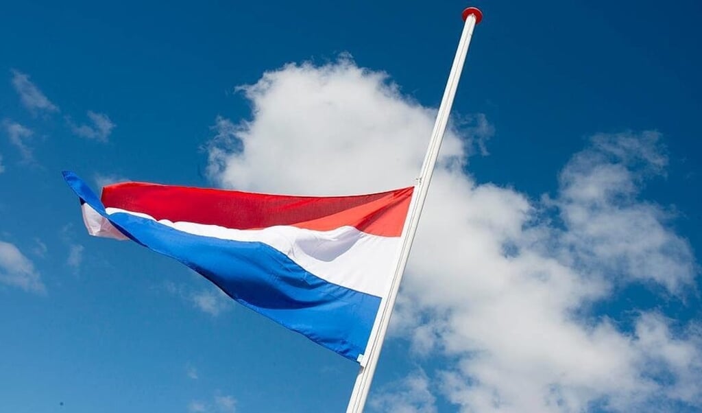 Vandaag "4 Mei" herdenken wij, en staan wij stil bij het feit dat vrijheid niet vanzelfsprekend is. Morgen "5 Mei" vieren wij de vrijheid. 
In onze gemeente is dit op diverse plekken mogelijk en kan de herdenking gevolgd worden via de radio bij Omroep Odrie #dodenherdenking