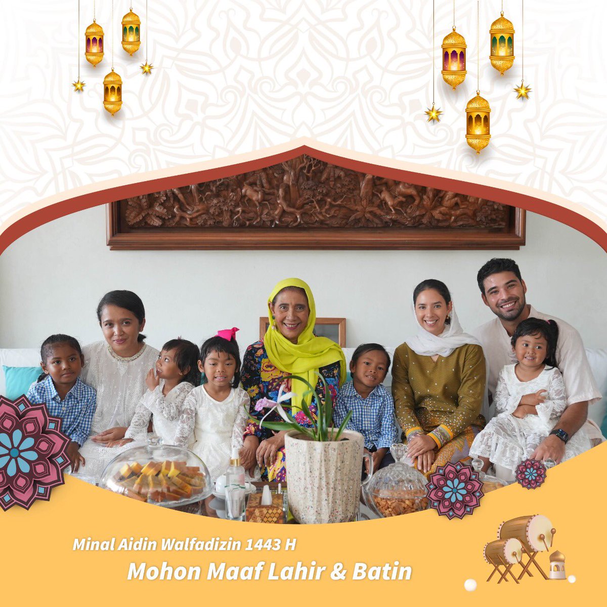 Mohon maaf lahir dan batin 🙏🙏