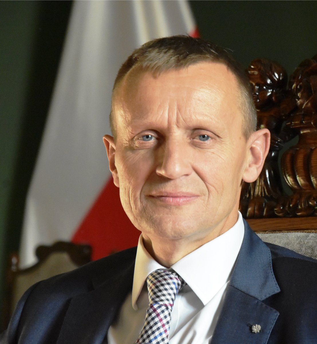 Odszedł Józef Leśniak, wicewojewoda małopolski, poseł VIII kadencji. Dobry, skromny człowiek, niezastąpiony przyjaciel, patriota, oddany służbie Ojczyźnie. Józefie, dziękujemy za wszystko. Żegnaj, Przyjacielu. Spoczywaj w pokoju…