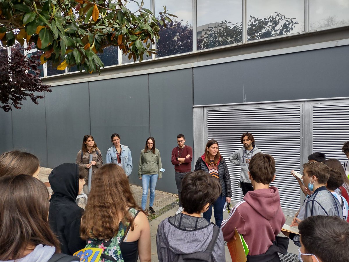 insaferrer's tweet photo. Hem iniciat el projecte #femrecercaambelBIST amb una visita a tres centres @_BIST: l'Institut de Recerca Biomèdica @IRBBarcelona, l'Institut de Bioenginyeria de Catalunya @IBECBarcelona i l'Institut de Física d'Altes Energies @_IFAE Un tret de sortida molt interessant! #ABP https://t.co/KUX4SNCtYW