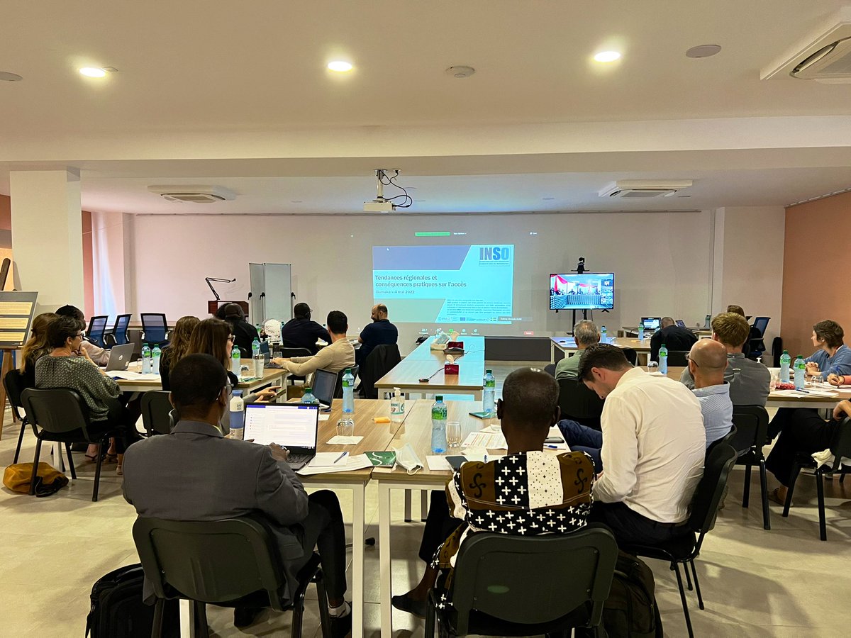 LNvoyageuse's tweet photo. Full house for @NRC_CWA’s #humanitarian #access conference #NotBeyondOurReach with chapters in #Dakar, #Ouagadougou, #Bamako &amp; #Niamey. Thanks @UKaid for supporting principled humanitarian action!

First off: context check with @INSOinfo’s regional analyst on the #Sahel. https://t.co/MlhYiDdXZy