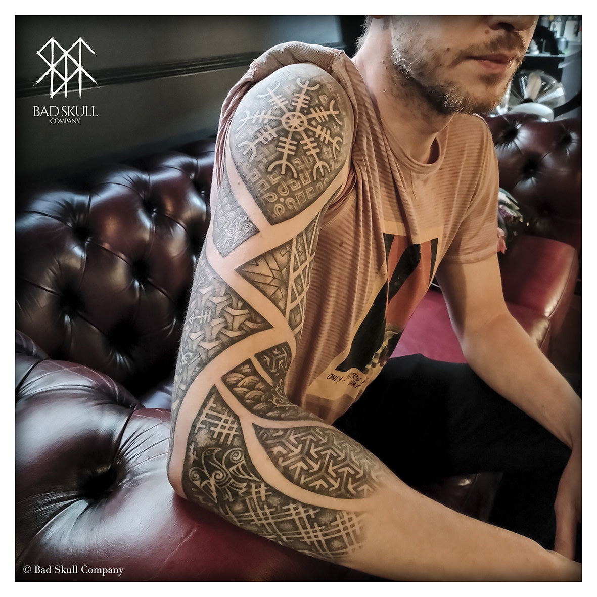 Here's my sacred geometry sleeve. Almost done. Flower of life completed  yesterday. All dot work. : r/tattoo