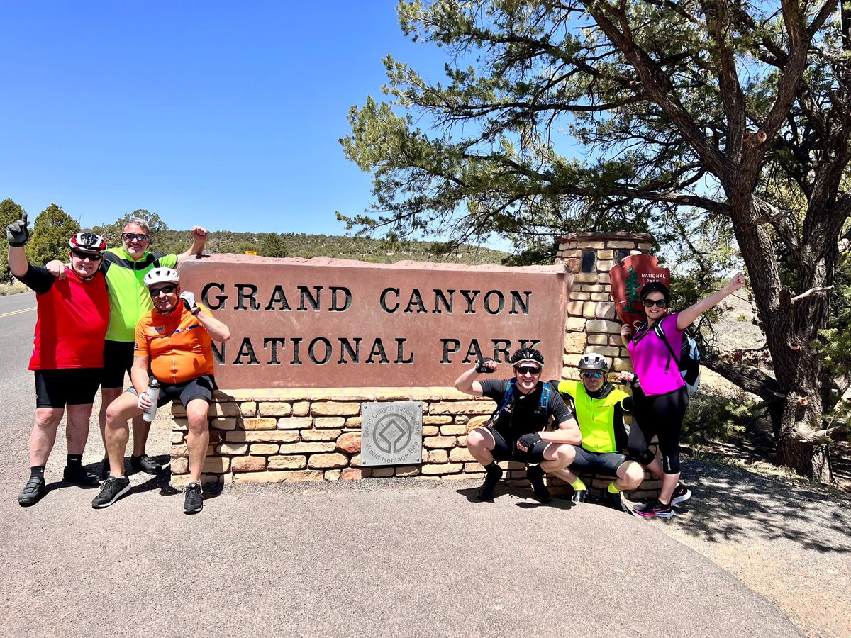 pedallingFi's tweet photo. Grand Canyon to Las Vegas with awesome @elecetricalindustriescharity https://t.co/sbJ7DMu2M3