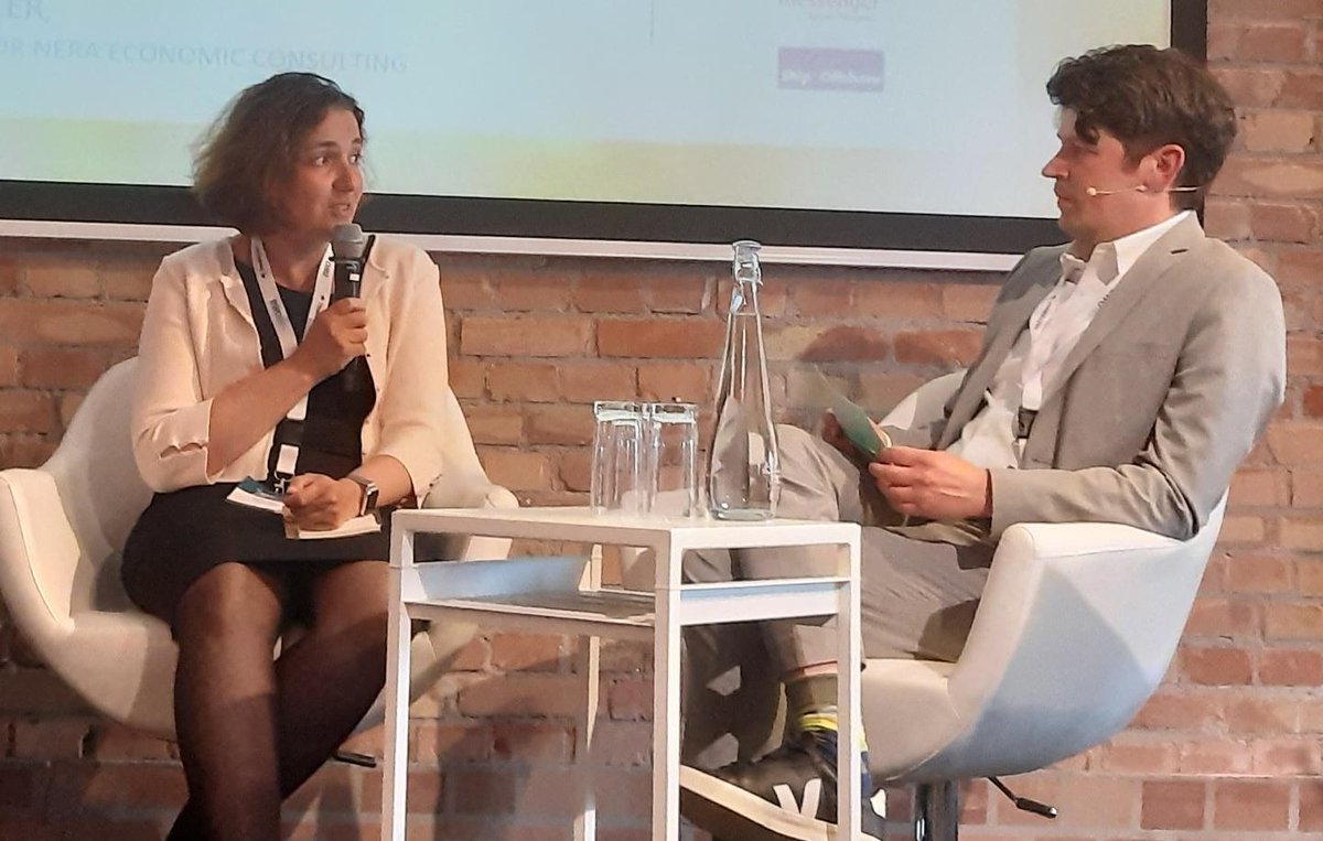 „Geld allein baut keinen #Windpark“, sagt unsere #Offshorewind-Chefin Catrin Jung auf der „Zukunft Offshore“ des <a href="/BWO_news/">BWO</a>. Die Niederlande zeigen, wie es besser geht. Wir plädieren für qualitative Kriterien bei #Offshore-Ausschreibungen. Das schafft echte #Innovationen. @BMWK
