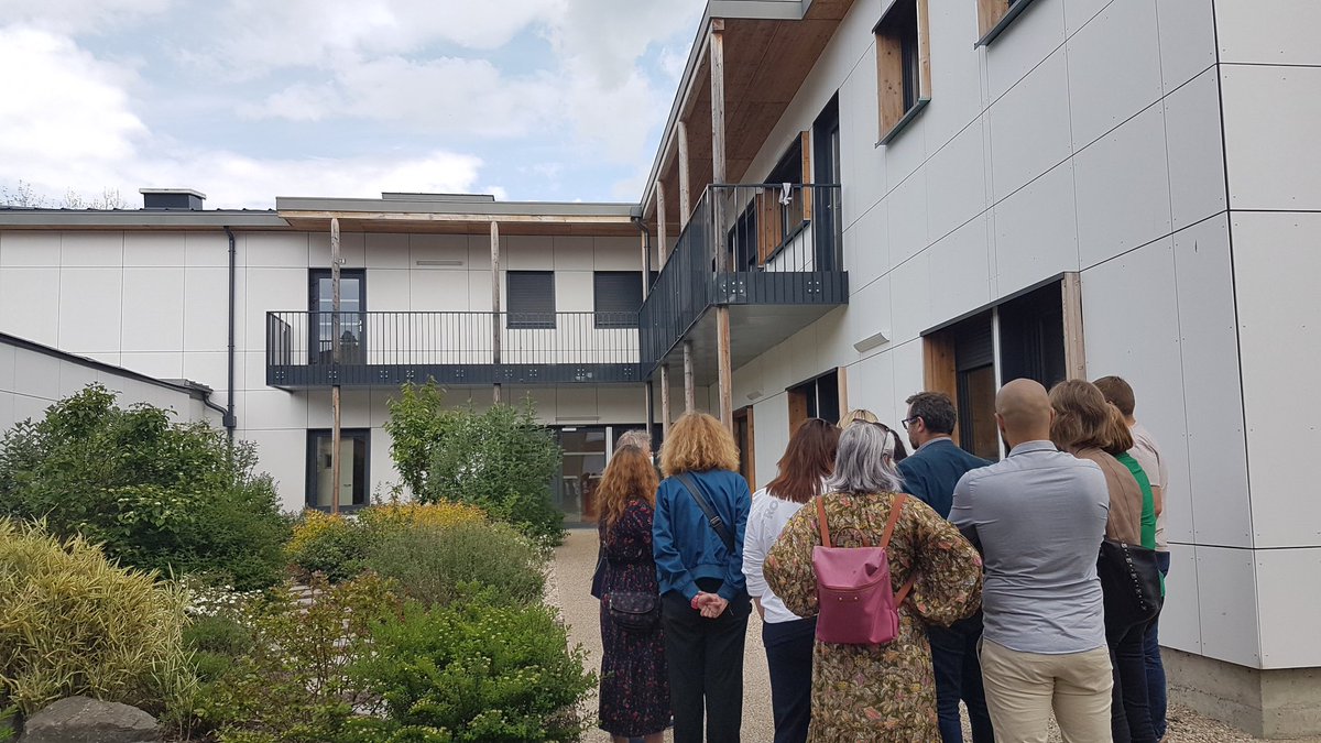 Departement_AIN's tweet photo. 👧👶Inauguration de "La Grande Maison", site burgien de la Maison départementale de l'enfance de l'#Ain🏡 "7,9 M€ de travaux, volonté d’offrir aux enfants dont nous avons la responsabilité un lieu de vie épanouissant" J. #Deguerry➡️https://t.co/VW6c2Pv8pS @LnMarechal https://t.co/gYXMt6Csr0