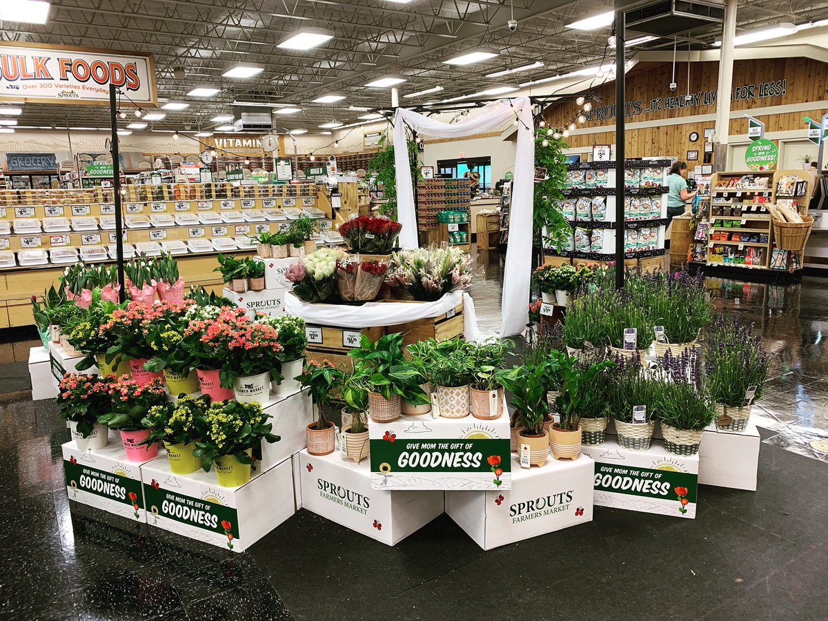Mother’s Day merchandising #sprouts #teamsprouts #sprouts103