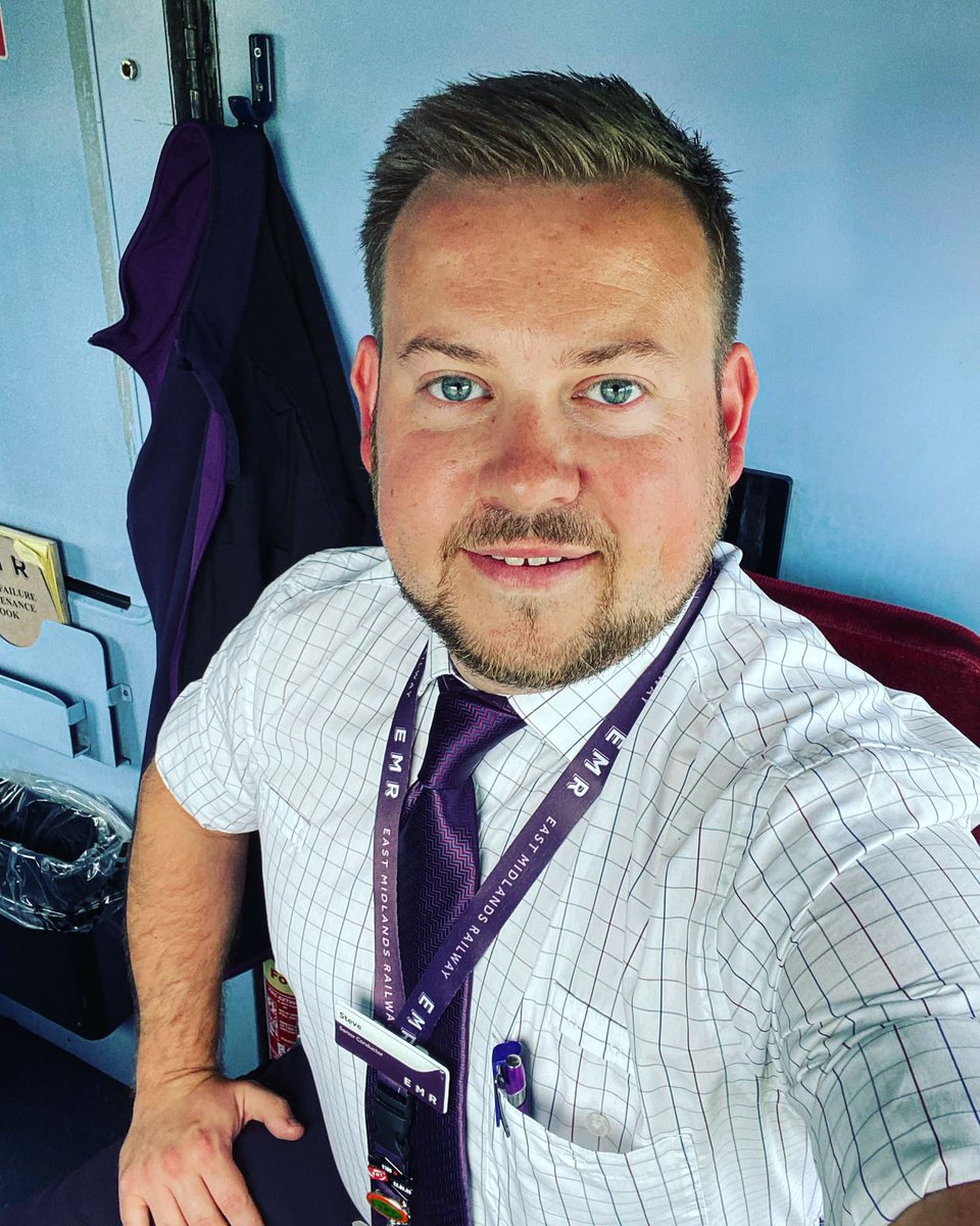 CadgeSteve's tweet photo. 💜 New Uniform Day! @EastMidRailway @weareEMR #EMRuniform #teamemr #emr #the_train_guard #guardlife #guard #seniorconductor 💜 https://t.co/5RIFagUmpq