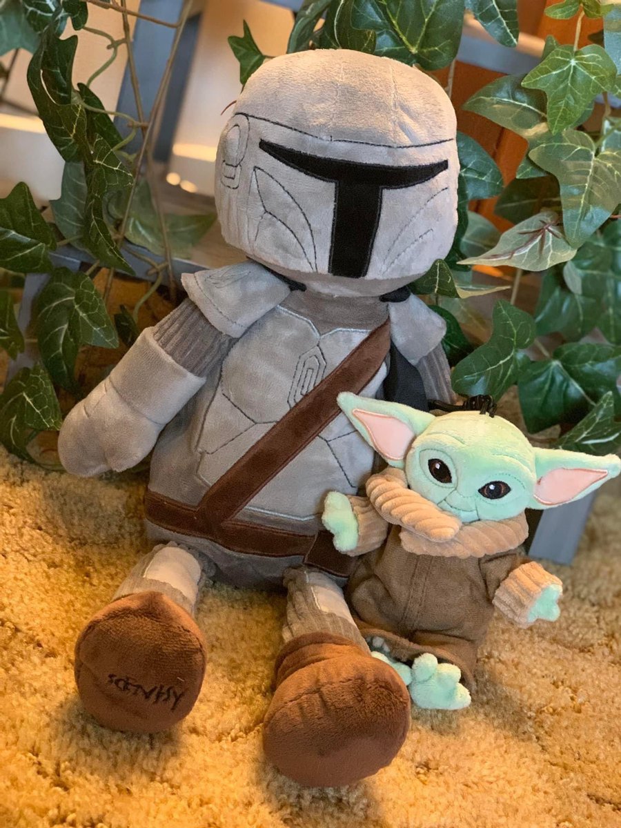 wildwildwax's tweet photo. ⭐️🪐May the 4th be with you🪐⭐️

I CANNOT believe these (and the Princess Leia buddy, Darth Vader Buddy, the Baby Yoda wall fan diffuser, and Baby Yoda warmer) have not sold out yet!! Grab them at the link below before they disappear!!! #StarWarsDay https://t.co/y6TacYOsls https://t.co/YoC4sGqTnZ