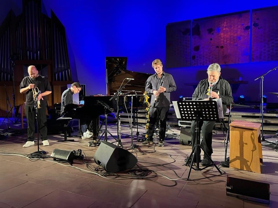 A great honor to stand by &amp; play together with legends like #rolfkühn #sebastiansternal &amp; <a href="/studnitzky/">sebastian studnitzky</a> at <a href="/xjazzberlin/">XJAZZ</a> a highlight in my career! 
#berlin #jazz #classicalmusic #crossover #xjazz