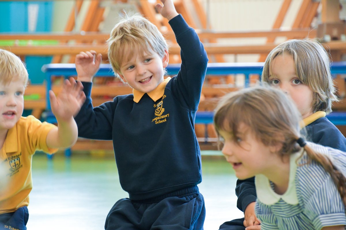 StEdsPrePrep's tweet image. What can you play? 🎶 Pre School pupils had a fantastic time singing in music today and showing off their wonderful musical abilities. This was an excellent opportunity to practise their skills in repeating and listening as well as building their vocabulary with new songs! 🎵