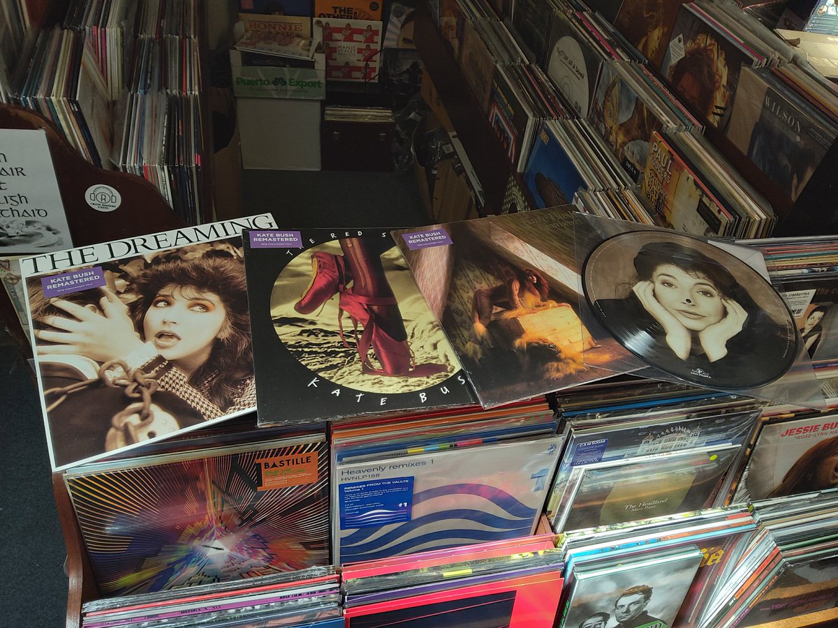 BenONeillRecord's tweet photo. #KateBush Albums on #CD and #Vinyl plus #Cloudbusting #PictureDisc
Tá an ghrian ag scoilteadh na gcloch
#Sunnysoutheast come on in out of it 😃 #Vinyl #BenONeillMusicShop #Independentmusicshop #Dunsince 1973 https://t.co/36ST9SmD2h