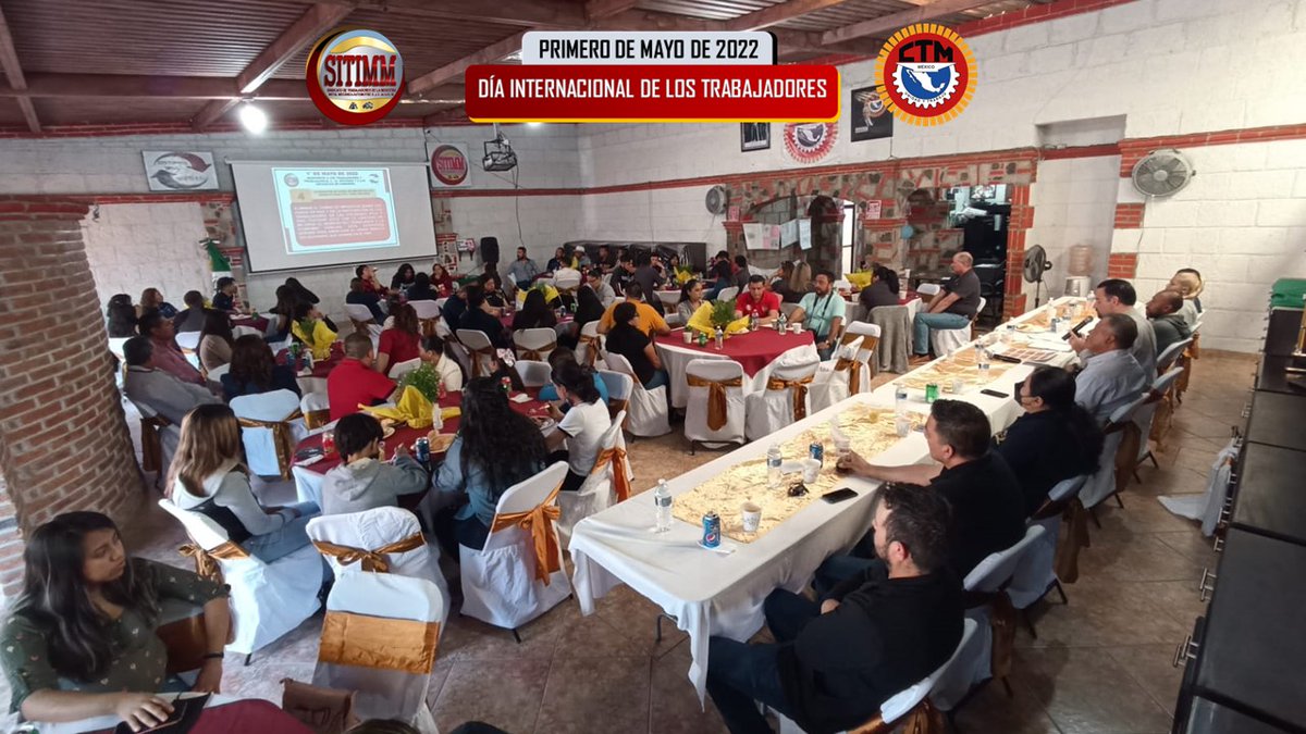 CTM_MX's tweet photo. Las y los compañeros del @SITIMM_CTM, encabezados por el compañero Alejandro Rangel, se reunieron este domingo con motivo del Día Internacional del Trabajo, para recordar la lucha histórica y honrar la memoria de los obreros que dieron su vida.

¡Unidad y Trabajo! https://t.co/4UlkvfVWYS