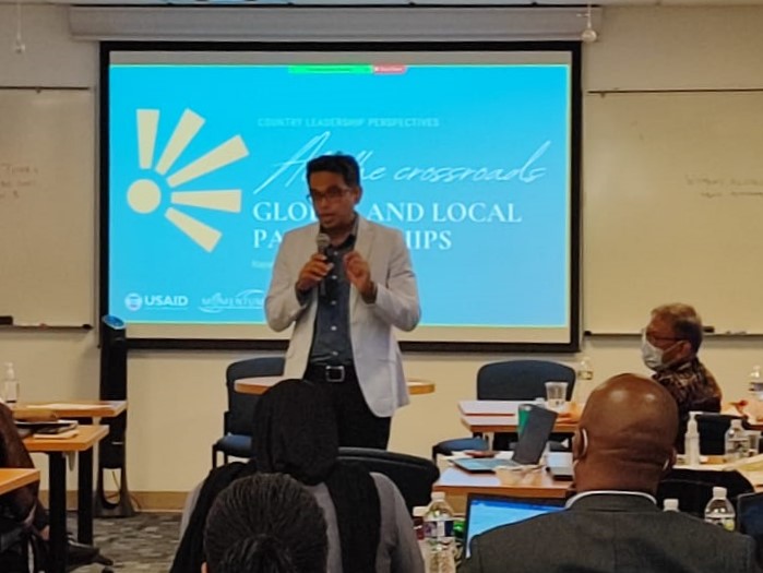 astha14jain's tweet photo. At the crossroads: global and local #partnerships
@NayanChakravar6 Chief of Party, @USAID_MOMENTUM Country and Global Leadership: India-Yash sharing country leadership perspectives from India at the #MCGL COP/ Senior Technical Staff Meeting @Jhpiego https://t.co/t9n90H4veI