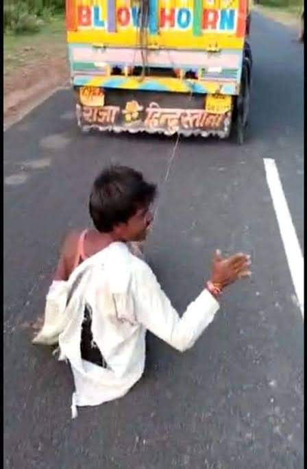 Jeetmakwana05's tweet photo. मध्य प्रदेश के 47 अनुसूचित जनजाति ST वर्ग के विधायक और 6 सांसद इस घटना को लेकर कोई कुछ नहीं बोल रहा है। समाज बहुत बड़ा संकट में है https://t.co/xtSGshDjOU