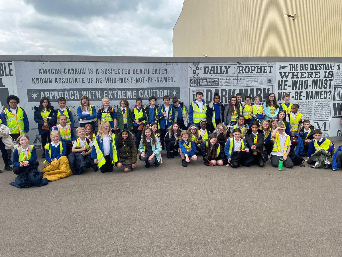latimerprimary's tweet image. #ClassER and #ClassSM had the BEST DAY EVER at @wbtourlondon Harry Potter Studios today! What a wonderful day and thank you #Year5 for being such great Latimer role models, as always! 🌟🧙‍♀️🧙‍♂️💫