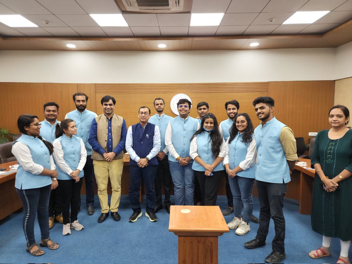 Great historic  moment in our Pidilite industries Ltd.(PIL) initiatives. 2 MoU signed with Gujarat University (GU), one with my Manar center for Agri-Hort  &amp;  Women SHG . Hon. VC &amp;  our PIL team.This will open new opportunities for rural sustainability &amp; employment generation.