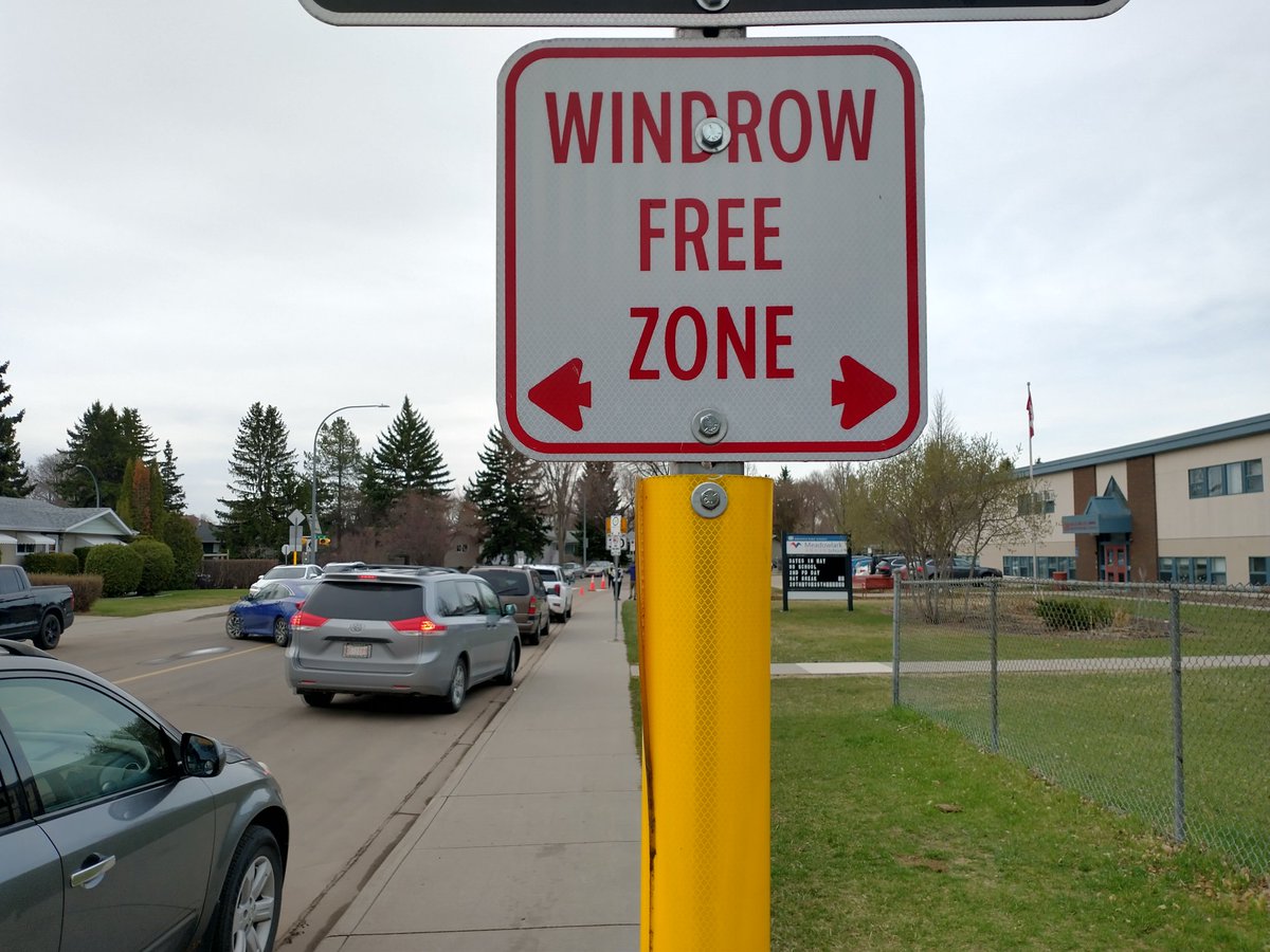 imboblayton's tweet photo. Think I just solved our neighborhood snow removal problem for next winter. I'll see if I can get one of these signs.
#yegcc #windrows https://t.co/lo5opLqmYS