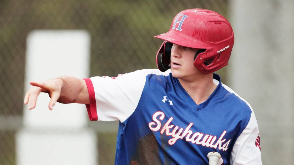 Lou Bezjak tweet media