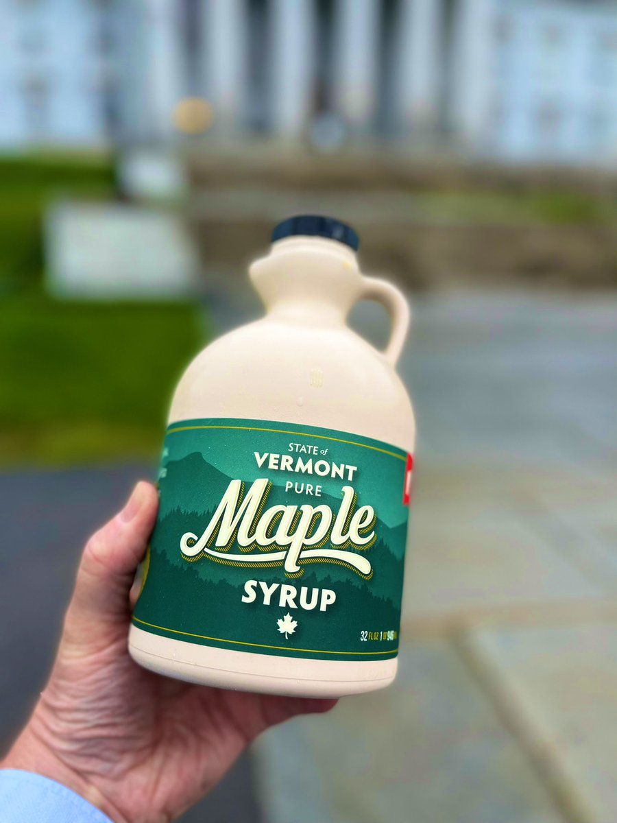anson_ag's tweet photo. Maple syrup🍁 delivery 🚚 to @GovPhilScott coffee ☕️ hour. All need the energy as the sessions enters its final days. #sweetsession #maple https://t.co/PWLbOTQHDe