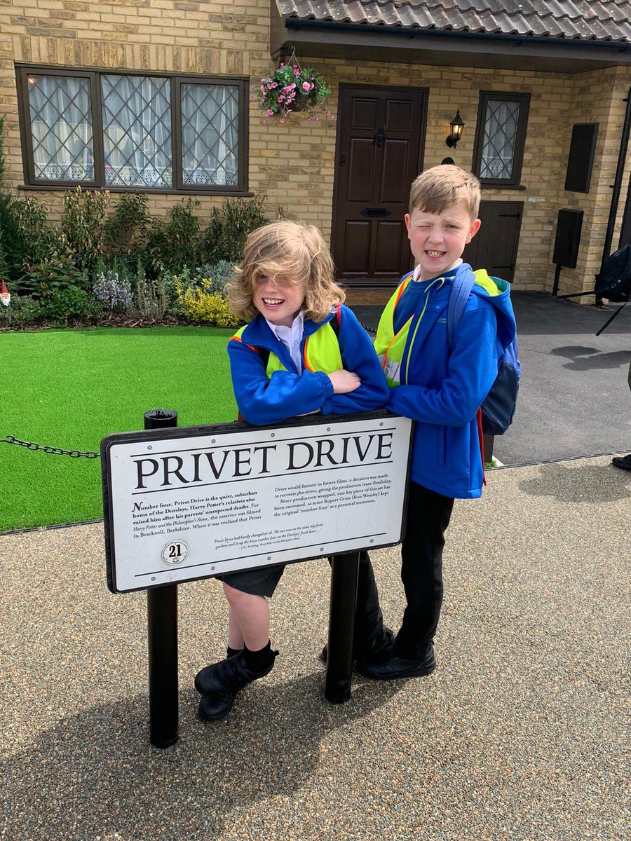 latimerprimary's tweet image. Where it all began for Harry - Privet Drive! #ClassER @wbtourlondon