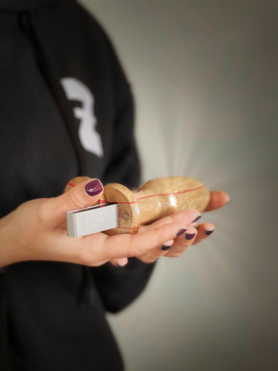 Tulipe Bleu 🎭🦖 tweet media