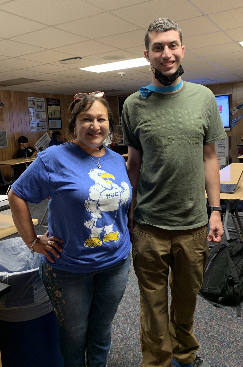 Claudia Urbina tweet media