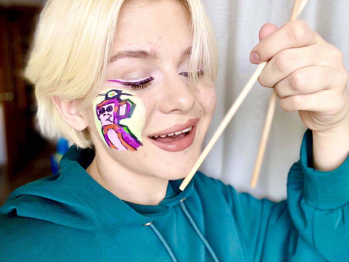 nikapannika's tweet photo. @ChimpersNFT #chimpersart  Makeup dedicated to the new Chimp😍❤️🦍 https://t.co/Ler4fL99ME