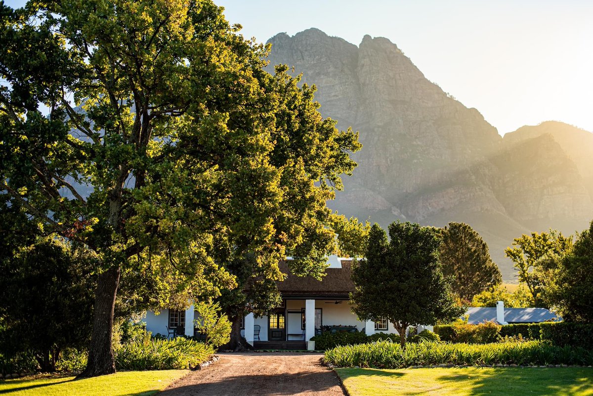 From sun-lit summers to the golden hues of Autumn, embrace the turn of seasons at Cottage 1685.

View our special SA resident rates here: bit.ly/3s4gk6z