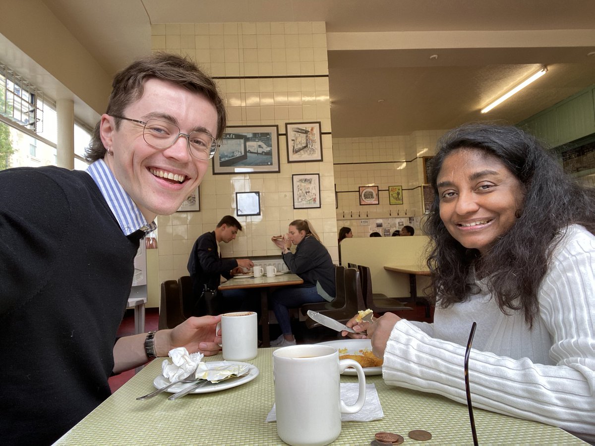 DavidParton_'s tweet photo. What a way to kick off the final day of the campaign!
Grabbing a quick bite at the legendary #RegencyCafe. https://t.co/o6HV4DBZEA