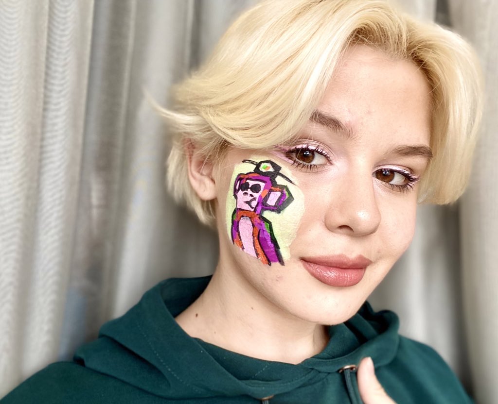 nikapannika's tweet photo. #chimpersart makeup dedicated to the new Chimp! 🦍🦍🦍❤️😍 https://t.co/IoFp2c23Gk