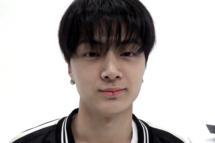 #enhypen_jay is so adorable 😭