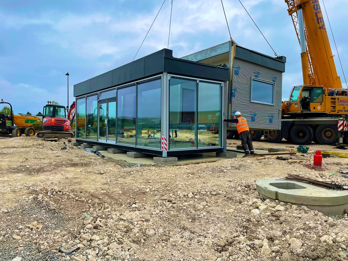 U809 Scarborough Modular Building Delivery Day! Huge milestone as we get into the final stages of providing the branch with a large purpose built site they can be proud of and grow in to! <a href="/U8Pete/">Pete Cummins</a> <a href="/kierancregan/">Kieran Cregan 💙💛</a> <a href="/ERACU8Q/">Enterprise Rent-A-Car North Yorkshire</a>