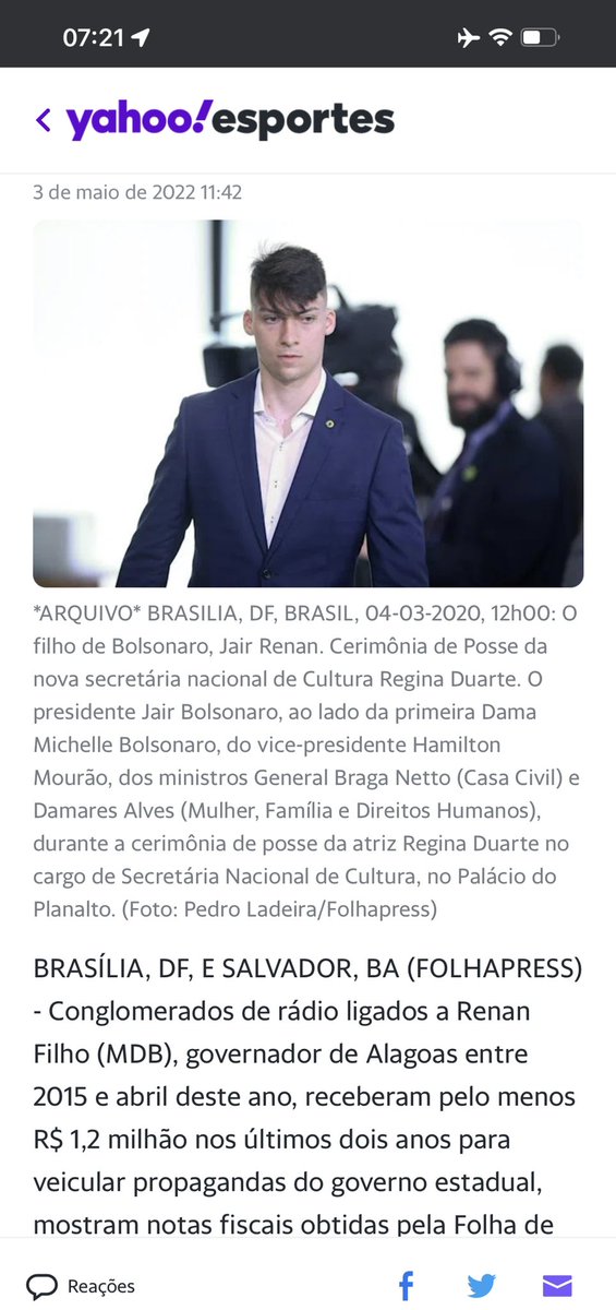 BolsonaroSP's tweet photo. Meu Deus!!! A matéria fala do governador de Alagoas, Renan Filho, mas na foto do portal Yahoo está o Renan filho do Presidente Bolsonaro!

Erro bizarro ou canalhice proposital? https://t.co/JjuLVNJEM7