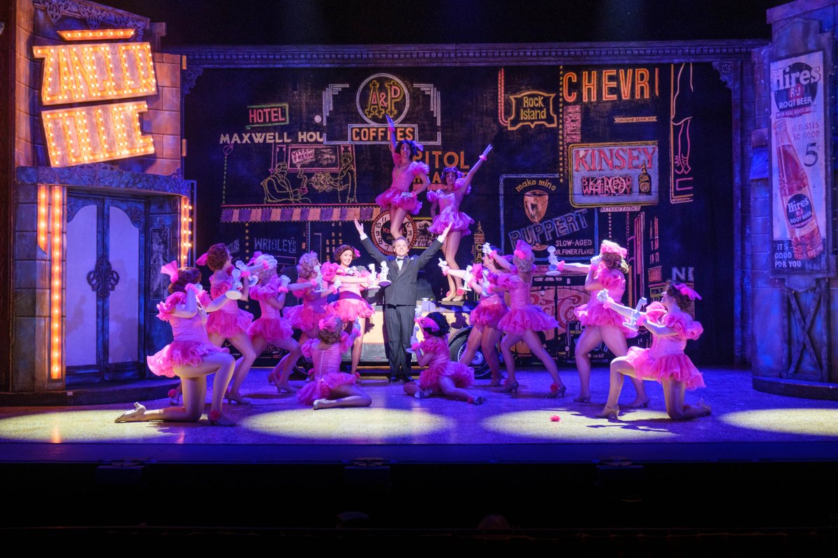 TheatreRBath's tweet image. 🌙 We're crazy for these production pics of Crazy For You

“A much-needed shot of glamour, romance, comedy and showbiz. Yes, one to lift the spirits.” @bath_voice harrymottram.co.uk

📅 Crazy For You showing now until 7 May

@bathoperatic