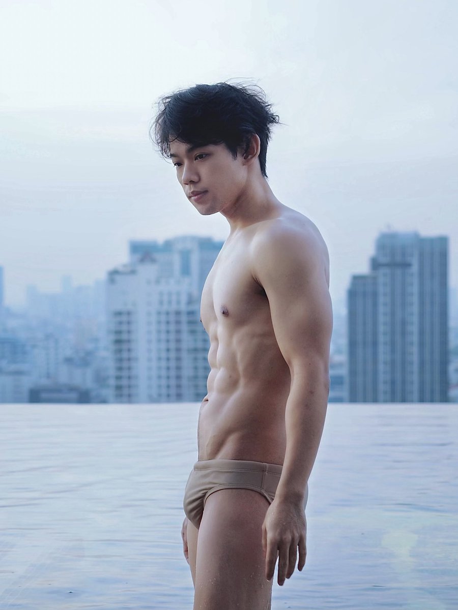 Nihongboy1's tweet photo. 🏊🏻‍♂️ วุ้ว https://t.co/hzI9hdHMb9