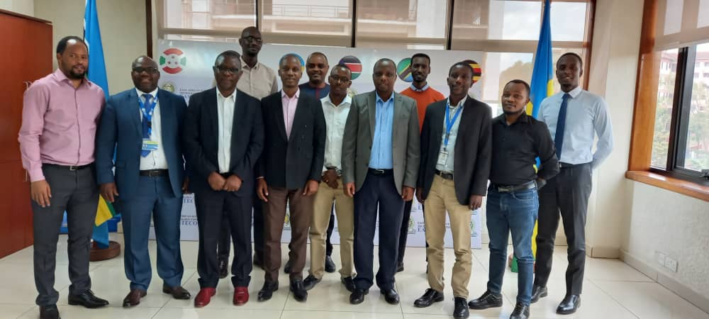 mfbenda's tweet photo. EASTECO holds Rwanda Stakeholders meeting to discuss the development of EAC Regional Space Strategy that will create a well-coordinated and integrated EAC Outer Space Programme for socioeconomic development as well as its global competitiveness. @easteco1  @jumuiya https://t.co/NAotLNdI9H