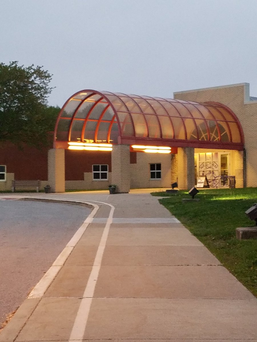 TeamKingc's tweet photo. And I'm here! #ThisIsFranklin #BikeToWorkFCS #CyclingwithClendening https://t.co/53wG2uHmsz