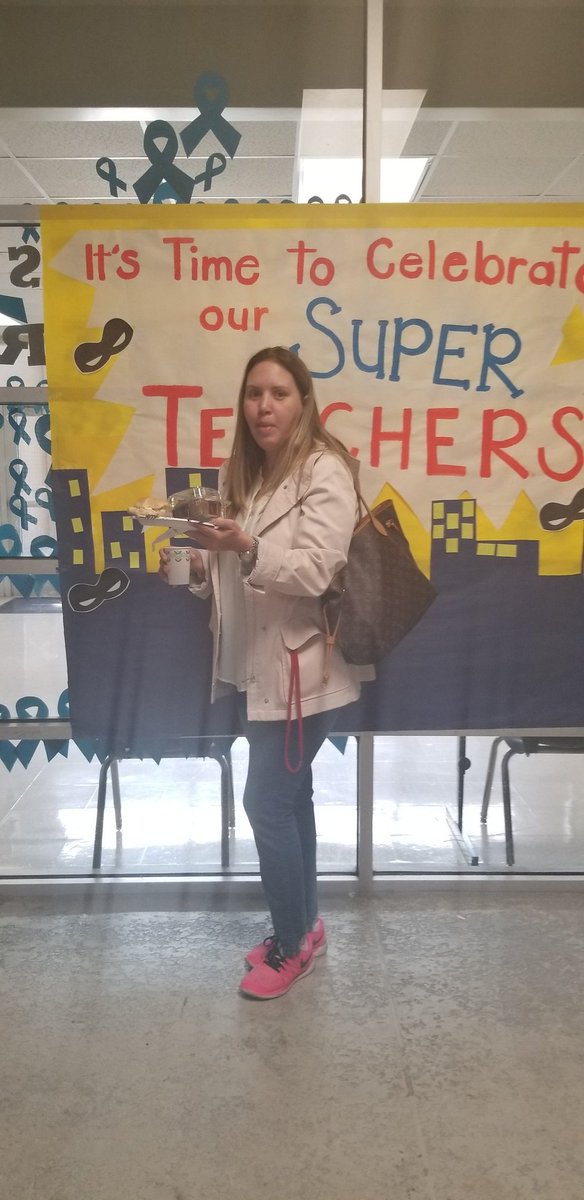 DavidLawrenceK8's tweet photo. #TeacherAppreciationWeek #superheroes #StrongerTogether @DavidLawrenceK8 @MDCPS @MDCPSNorth https://t.co/bJNmdCPzyr