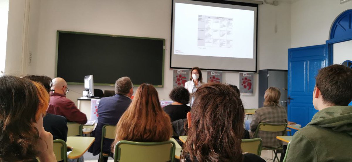coMcienciaUGR's tweet photo. «La comunicación de la ciencia: estrategias do´s &amp; dont's» cómo comunicar usando las herramientas adecuadas y disfrutando con ello. @RocioTorresManc https://t.co/A4B9yYiFNM