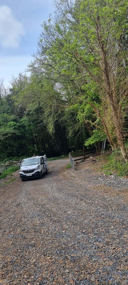 allyn_dalton's tweet photo. Great to see @group_kn &amp; @eir connecting up our Fibre to the home today! ⏳️📶 https://t.co/Ot2qO48CbJ