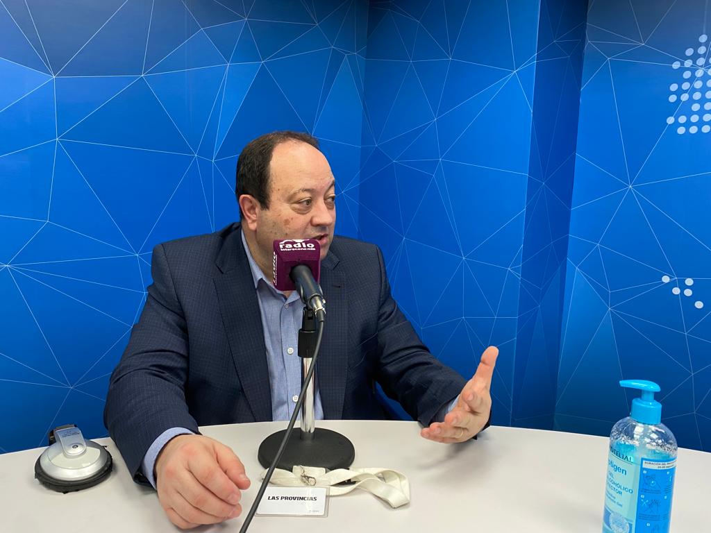 IntercafeRadio's tweet photo. 📻#PODCAST Hoy #04May con: 
▶️@Vicente_Mompo_, pte  @popularsval 
▶️@ToniMillag, pte #ACEAL y dtor #InmobiliariaAbril
▶️#StartupValencia, Ricardo Báguena de #PassiveShower.
#Tempsderadio 👉https://t.co/ZdJP4ZBRrb https://t.co/RZ3Ys9SMnp