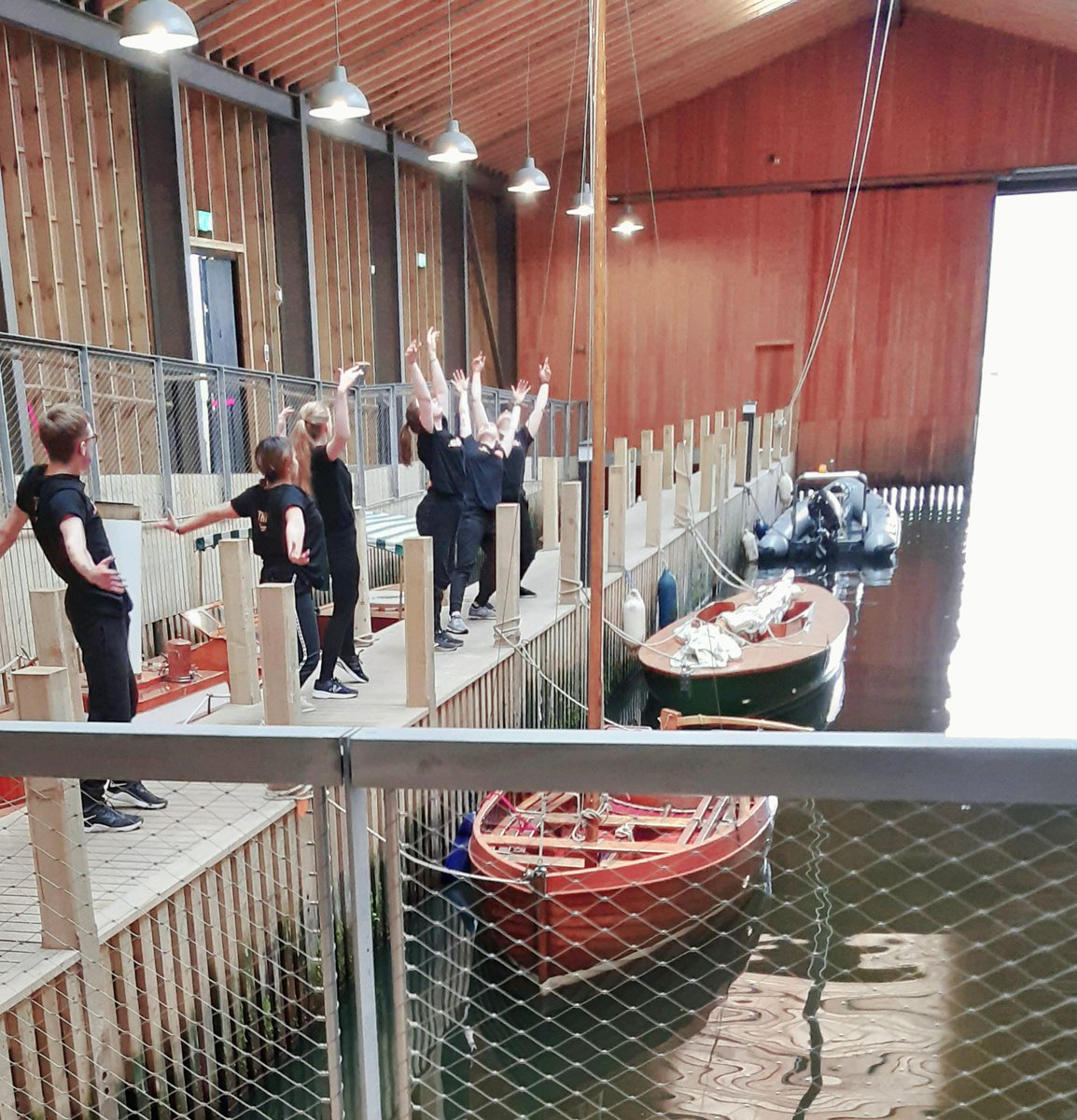 social_futures's tweet photo. ISF proud to support @knottedproject #ForgeFestival This young person led festival, created by diverse groups of young people across Cumbria aged 11-25 took over @windermerejetty on Sunday for ‘The Future Fight’ and what change they would like to see in the world. Awe inspiring! https://t.co/hJ6rL9KPJB