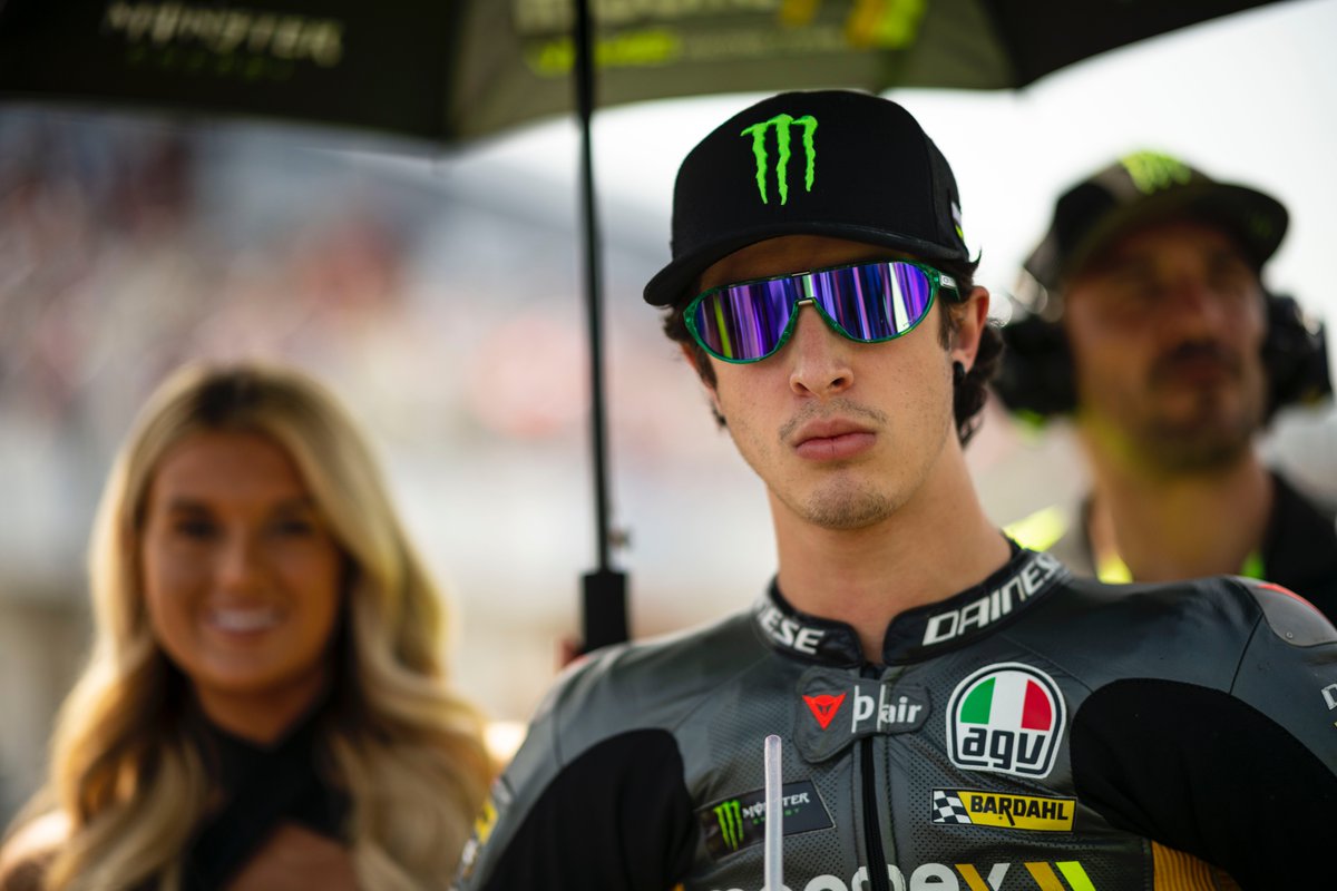 Everybody on his grid positions 😎

#MooneyVR46RacingTeam #SpanishGP