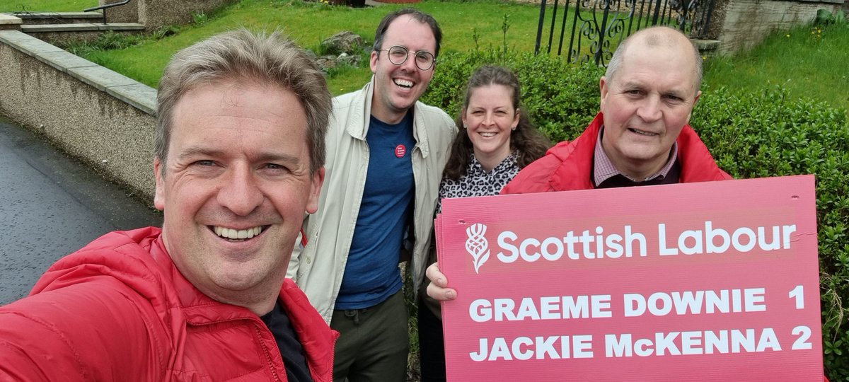 GraemeDownieMP's tweet photo. First #LabourDoorstep GOTV session this morning was in #Oakley with retiring @ScottishLabour Councillor Bobby Clelland. Bobby has been a fantastic advocate for this area and I've a lot to live up to if elected tomorrow. #BetterFairer #VoteLocalVoteLabour #ScotLocal2022. https://t.co/WPVZJ03wiR