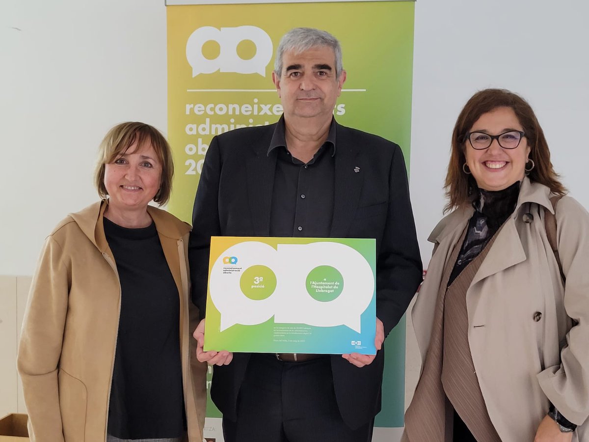 LHAjuntament's tweet photo. 💻🖥L’Ajuntament de #LHospitalet ha obtingut la 3a posició en els Reconeixements Administració Oberta 2021 en la categoria de municipis de més de 50.000 habitants, que atorga l’Administració Oberta de Catalunya (AOC).
#LHospitalet6_0
Més ℹ️👉https://t.co/nXWA0IuRnN https://t.co/A39KGGS7TT