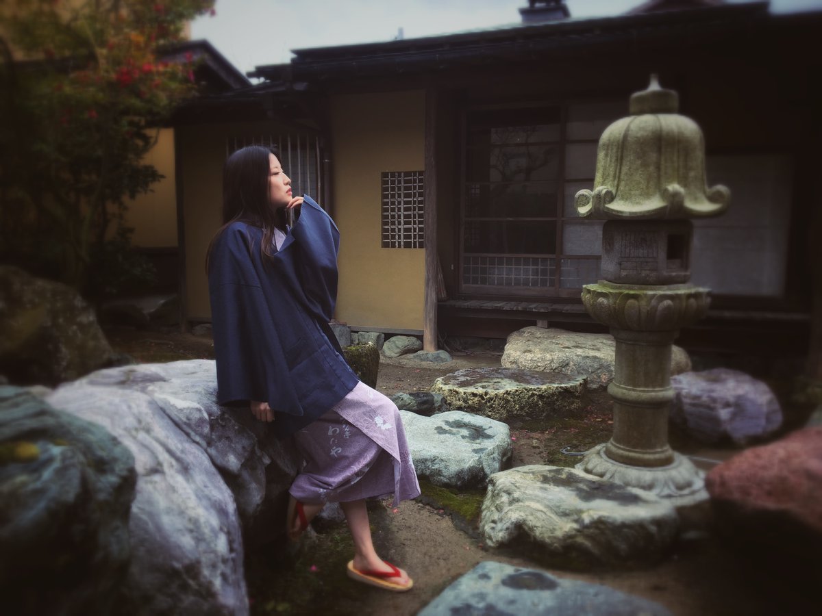 juji_amagasa's tweet photo. 朧朧(ろうろう)
築200年越えの茶室が背景。
コンデジの低スペックを逆手に
f8、AF、色彩−でレトロ調に。
モデル Yumika @Ouvert_10
20220319 #新潟FP撮影会
#francescaproduction
#カメラ初心者 #ポートレート
#ポートレートしま専科
#photography #portrait
#写真好きな人と繋がりたい https://t.co/oE3HMUHDcb